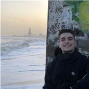 Estudiante de periodismo, ofrezco clases de historia y lengua